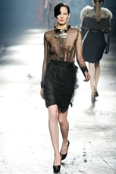 Look 36